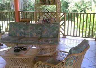 Hostal Inn The Bush Eco-jungle Lodge