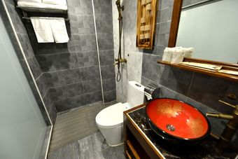 East Hotel The Forbidden City Drum Tower