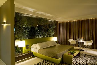 Viola Mhotel