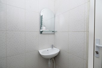 Hostal Oyo 2028 Wisma Jepara