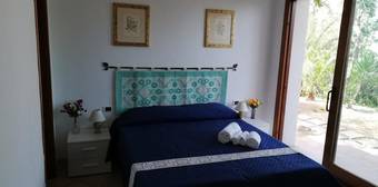 Bed & Breakfast White House