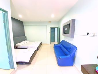 Oyo 89737 Hotel Tishoa