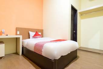 Hotel Oyo 1585 Ring Road Residence