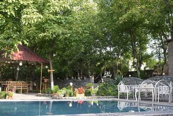 Hotel Guesthouse Lago & Wine Cellar