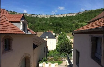 La Maison Cot� Rue