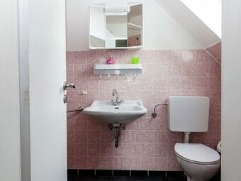 Large Group House In Hesse With Common Room, Terrace, Garden - Ideally Situated