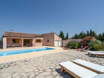 Luxury Villa With Private Swimming Pool In Castelnau-d'aude