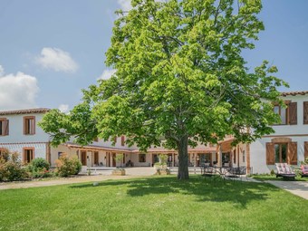 Fantastic Apartment With Whirlpool, Balcony, Deck-chairs