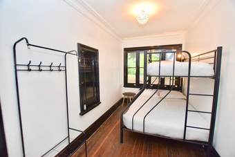 Linden Lodge