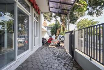 Hotel Reddoorz Near Condongcatur Bus Station