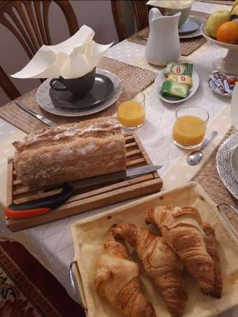 Hotel Chambres D'h�tes Les Glycines