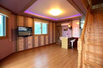 Star Moon Pension