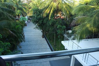Ananthi Hotels