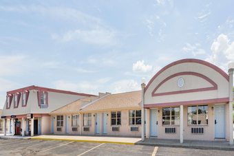 Hotel Knights Inn Peru