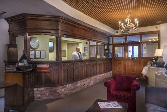 The Admiral Rodney Hotel