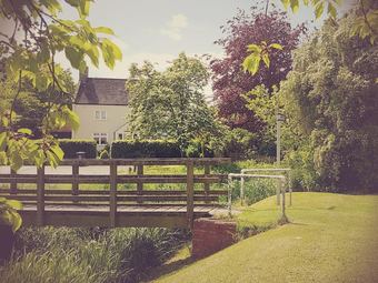 Thorn House Bed & Breakfast