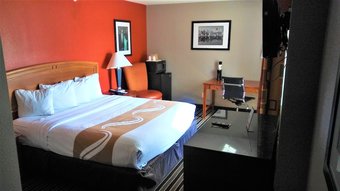 Motel Quality Suites I-44