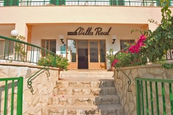 Apartamentos Villa Real