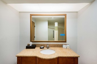 Hotel Hampton Inn Ft Chiswell