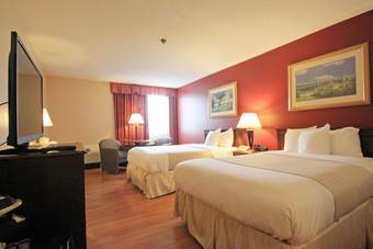 Hotel Fireside Inn & Suites