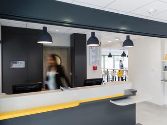 Hotel H�tel Premi�re Classe Chartres Barjouville