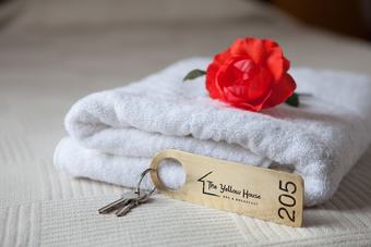 The Yellow House Bed&breakfast By South City Housing Pvt Ltd