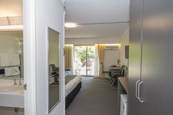 Motel Gosford Resort And Conference Centre, Previously Known As The Willows