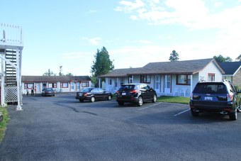 Cookes Motel