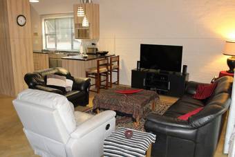 Hotel Ibis Way Guest House