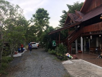 Hotel Baan Suan View Dee Homestay