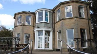 Mansfield Manor Hotel