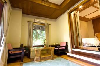 Hotel Wanathara Resort