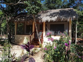 Hotel Maya Eco Village