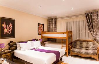 Hotel Ekuthuleni Guest House - Soweto