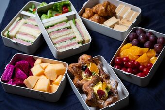 Hotel Bloom Over The Sea By Jinspecial