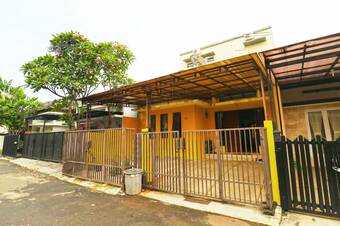 Hostal Kabin Kapsul Wisma Pondok Aren - Hostel