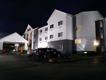 Hotel Quality Inn & Suites