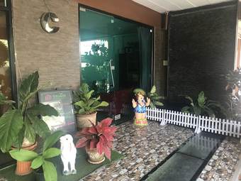 Lert Sri Hotel
