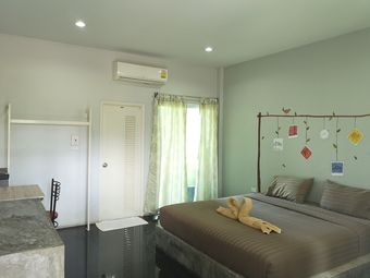 Hotel The Palm Village