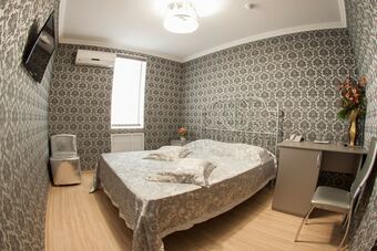Richman Hotel
