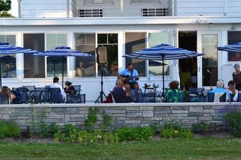 Apartamento Buzz's Lakeside Inn
