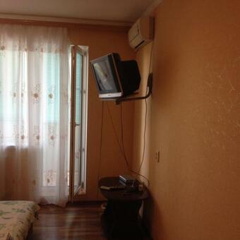 Apartment Boulevard Budivel'nykiv 43