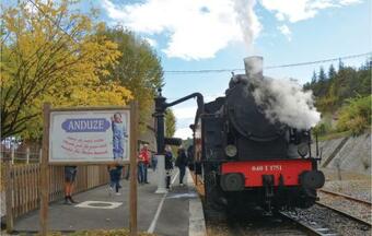 Two-bedroom Apartment In St-sebastien D'aigref.