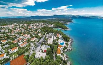 Two-bedroom Holiday Home In Svet Vid Dobrinjski