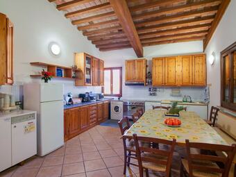 Spacious Villa In Tavullia With Swimming Pool