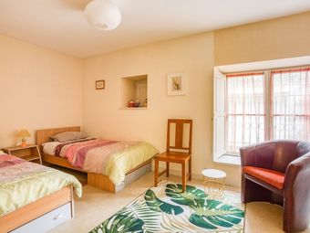 Dreamy Holiday Home In Saint-james With Private Garden