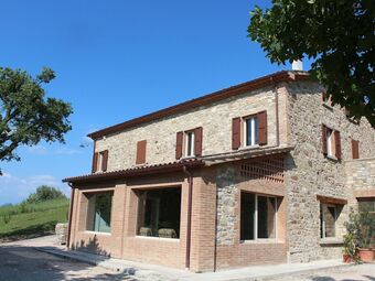 Secluded Apartment In Pennabili With Whirlpool