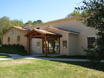 Cozy Bungalow In The Authentic French Countryside