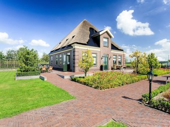 Detached, Light Chalet With Dishwasher Not Far From Hoorn