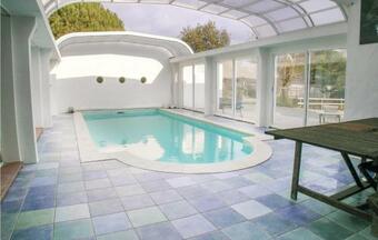 Three-bedroom Holiday Home In St Maixent Sur Vie